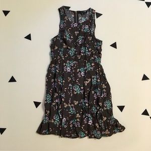 Floral zipperback dress